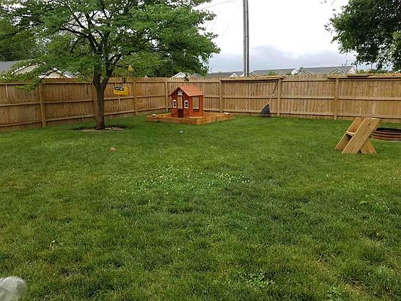 3rd image of 3621 Navarre Dr