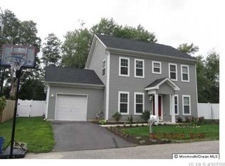 64 5th Ave, Toms River, NJ 08757