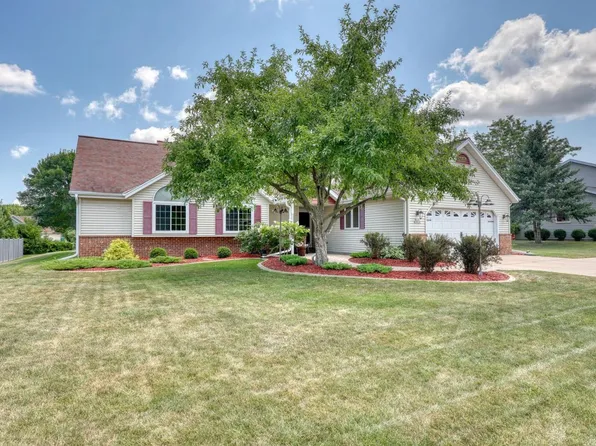 W166N10264 Calico LANE, Germantown, WI 53022