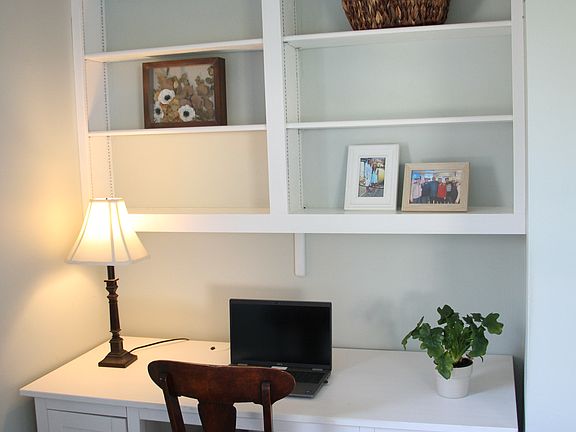 2nd bedroom built in shelving