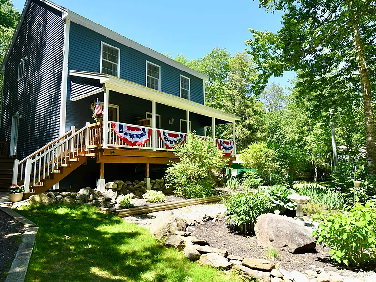 54 Lakeside Dr — Photo 3