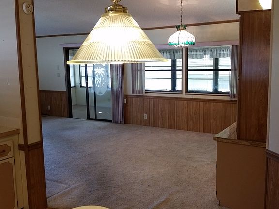 2nd image of 105 Sea Fern Dr