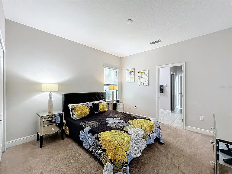185 Brookes Pl — Photo 16