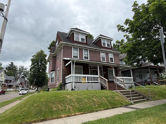 2nd image of 57 Leroy St