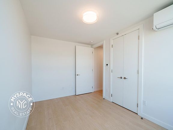 4th image of 280 Meeker Ave #405