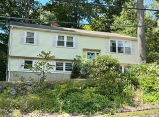5 Forest Hill Dr, Worcester, MA 01609