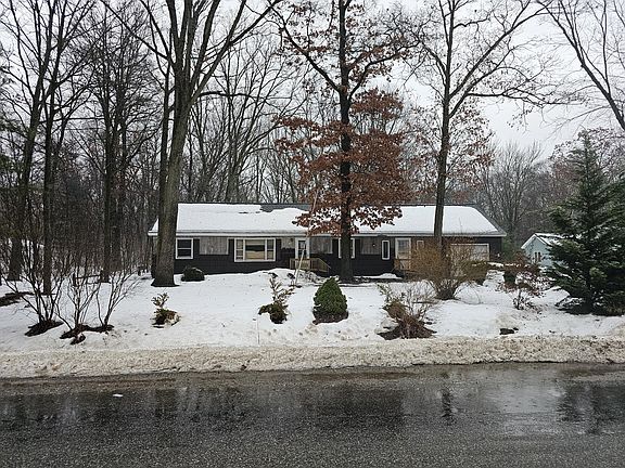 2nd image of 1560 S Brooks Rd