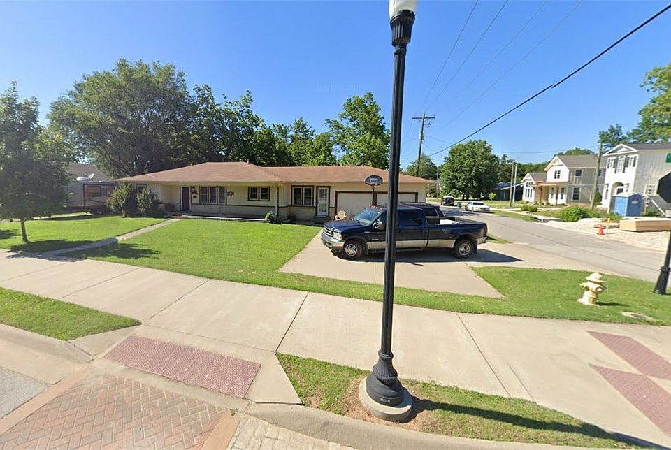 1st image of 615 E Central Ave