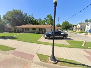 615 E Central Ave, Bentonville, AR 72712