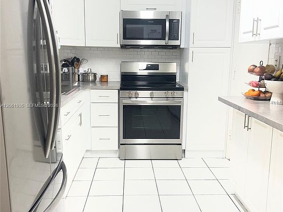 5th image of 5005 Collins Ave APT 518
