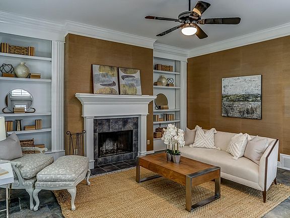 5th image of 1068 Island Dr