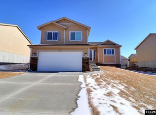 7109 N 167th Ave N, Bennington, NE 68007