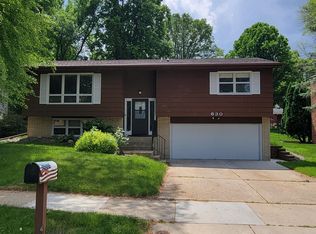 630 29th St NW, Rochester, MN 55901