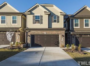 404 Boscawen Ln, Cary, NC 27519