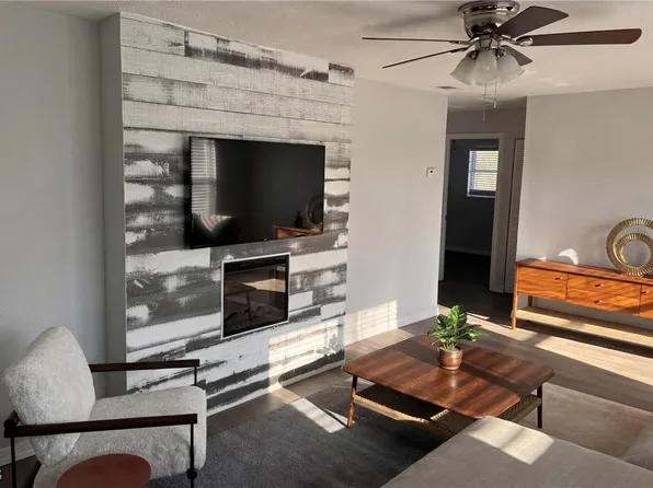 2711 Elmwood St, Fort Myers, FL 33901