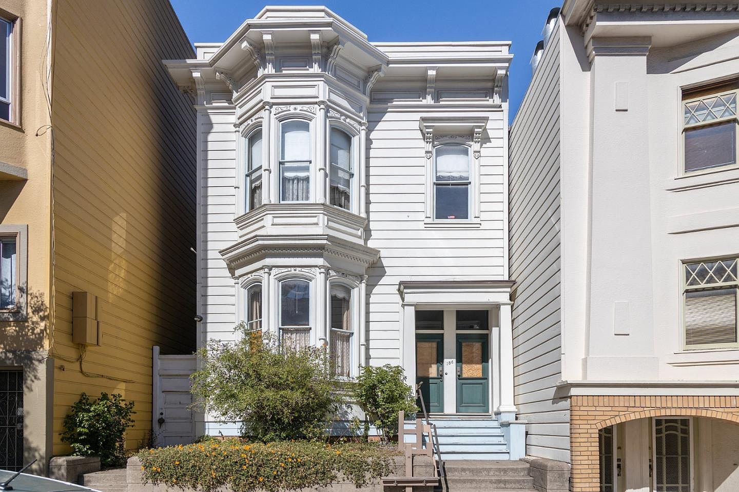 154-156 Liberty St, San Francisco, CA 94110 | Zillow