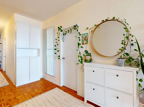 60 Oceana Drive West image 11 of 39