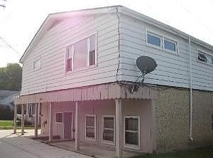 4th image of 241 Lincoln St