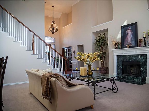 2nd image of 3901 Rockwood Dr