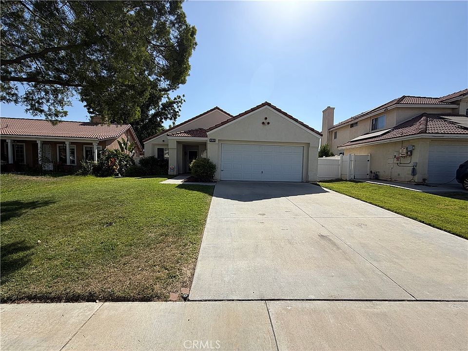 1st image of 16135 La Fortuna Ln
