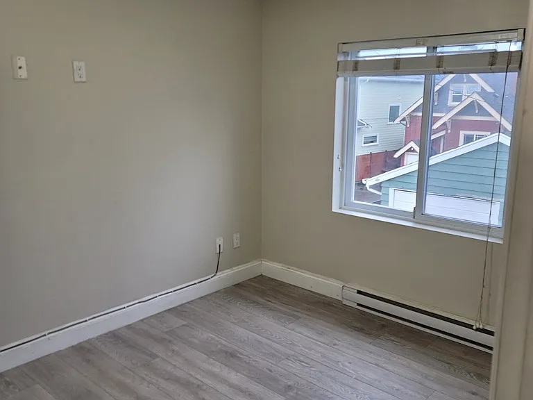 3197 E 6th Ave — Photo 14