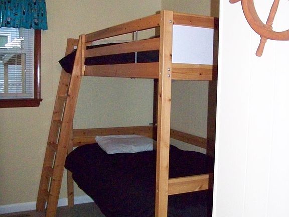 Bedroom 2 with Bunks