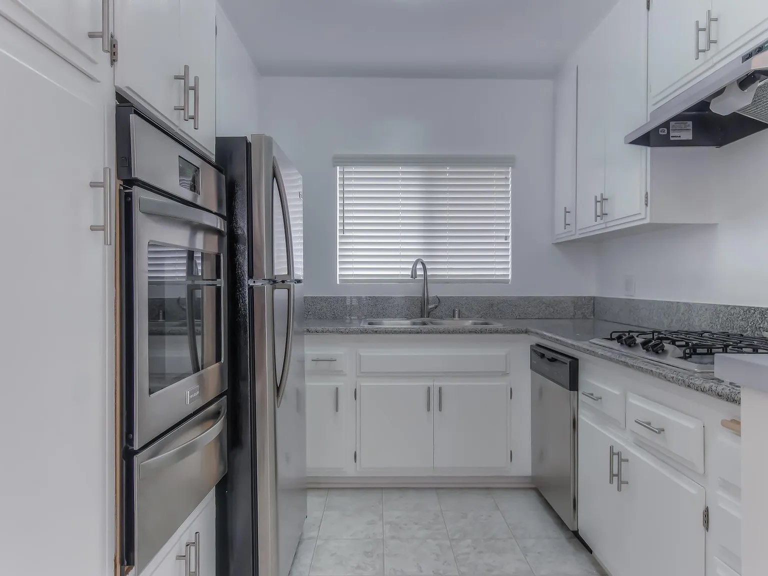 11818 Darlington Ave — Photo 2