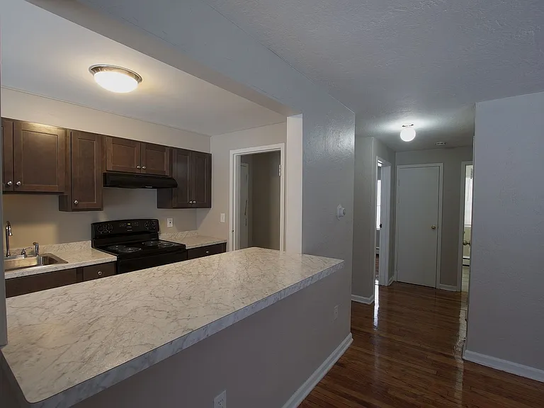 South Wedge Commons — Photo 31