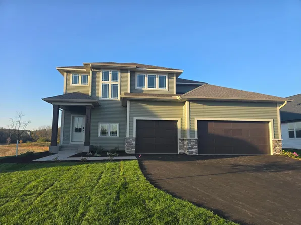 1569 Applegate Rd, New Richmond, WI 54017