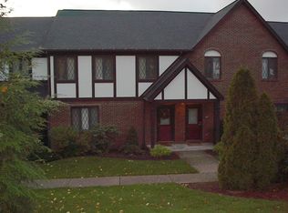 1605 Stone Mansion Dr #B, Sewickley, PA