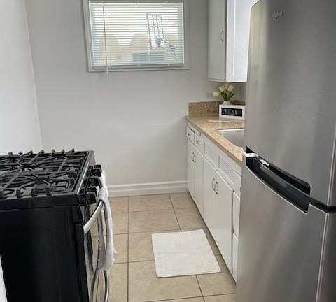 4th image of 130 Roycroft Ave APT 107