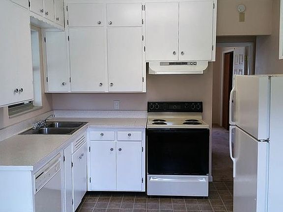 2nd image of 4920 2nd Ave S