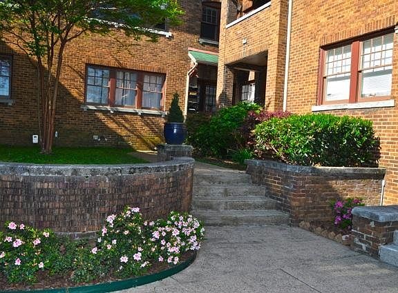 2nd image of 1400 Duncan Ave APT 8