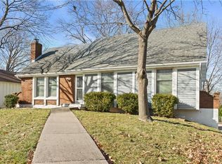 7900 N Euclid Ave, Gladstone, MO 64118