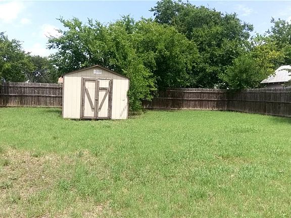 4th image of 114 Hill Ln