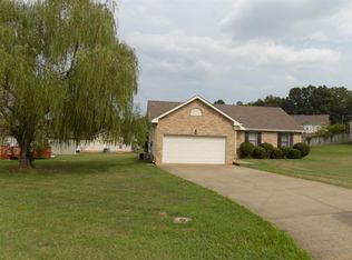 202 Tuscon Ct, Clarksville, TN 37042