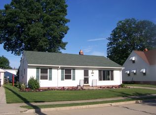 1822 Harding Dr, Wickliffe, OH 44092