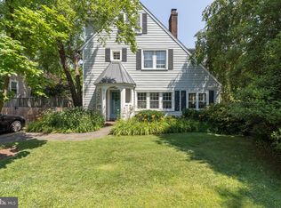 7826 Glenbrook Rd, Bethesda, MD 20814