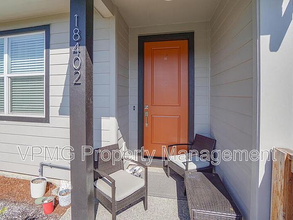 2nd image of 18402 NE 46th Pl
