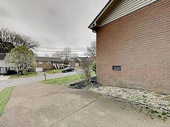 3rd image of 1513 Watercress Dr
