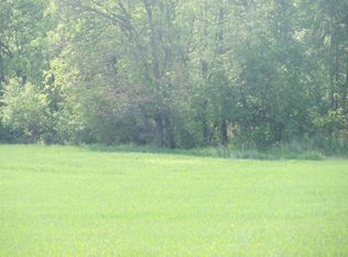 2000 N Bunn Rd #1, Hillsdale, MI 49242