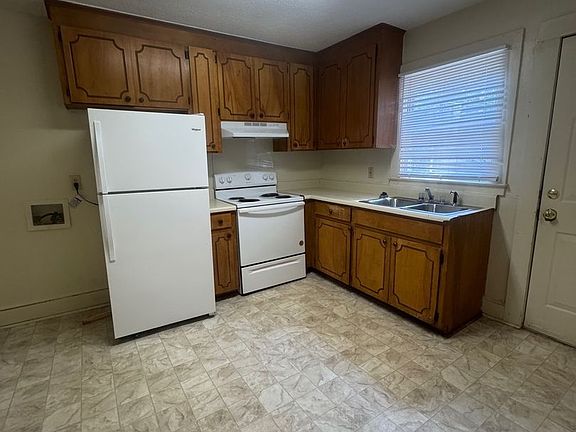 4th image of 421 Cokesbury St #421B