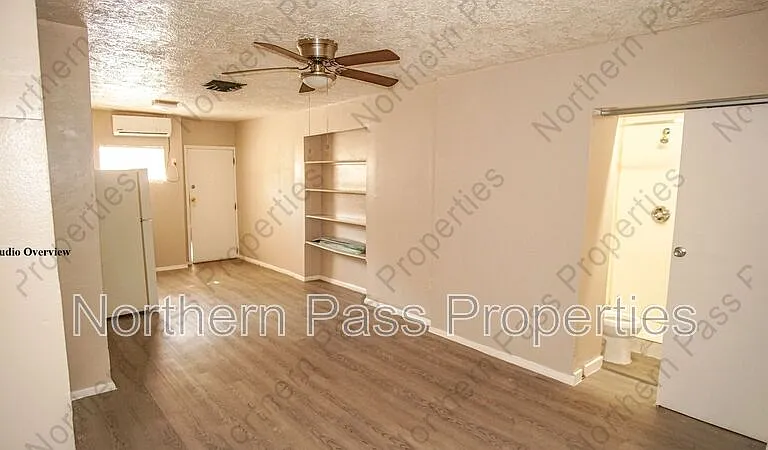 1111 N Cotton St #E — Photo 6