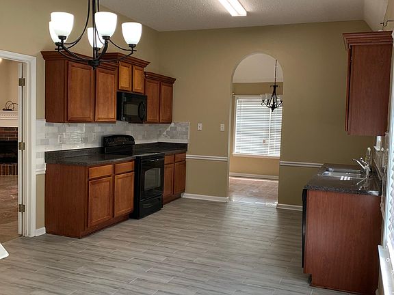 2nd image of 4426 Jonesy Ln