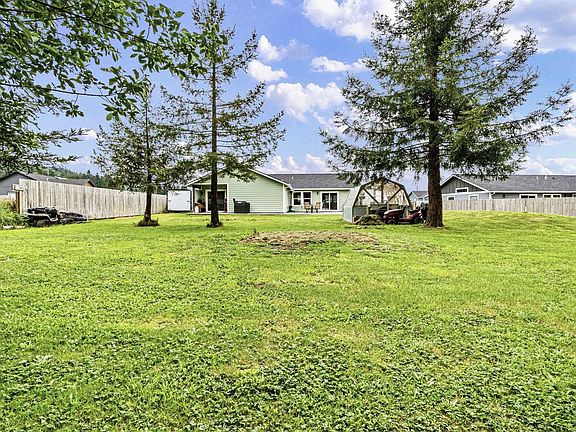 2nd image of 240 Longiflorum Ln