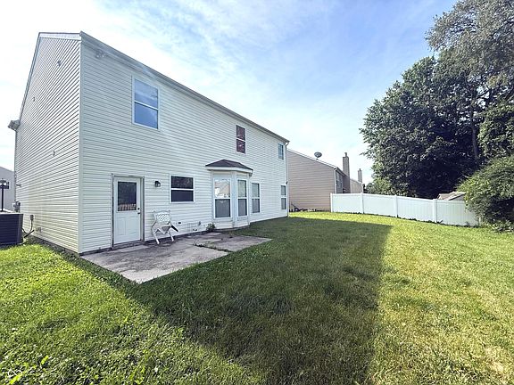 5th image of 3956 Beaconsfield Ln