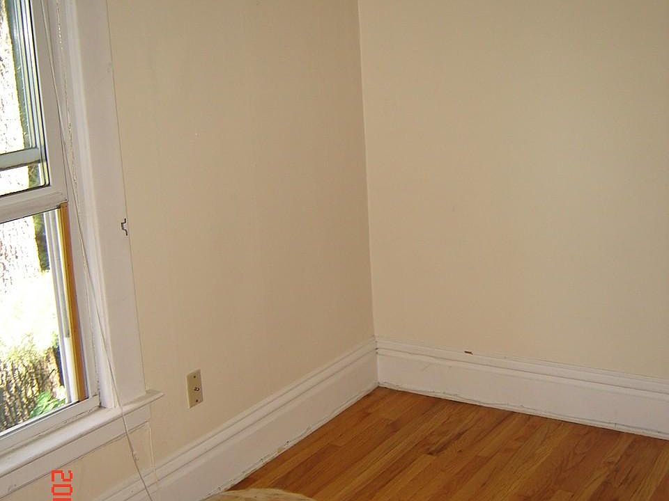 1st image of 1212 Lake Dr SE #2