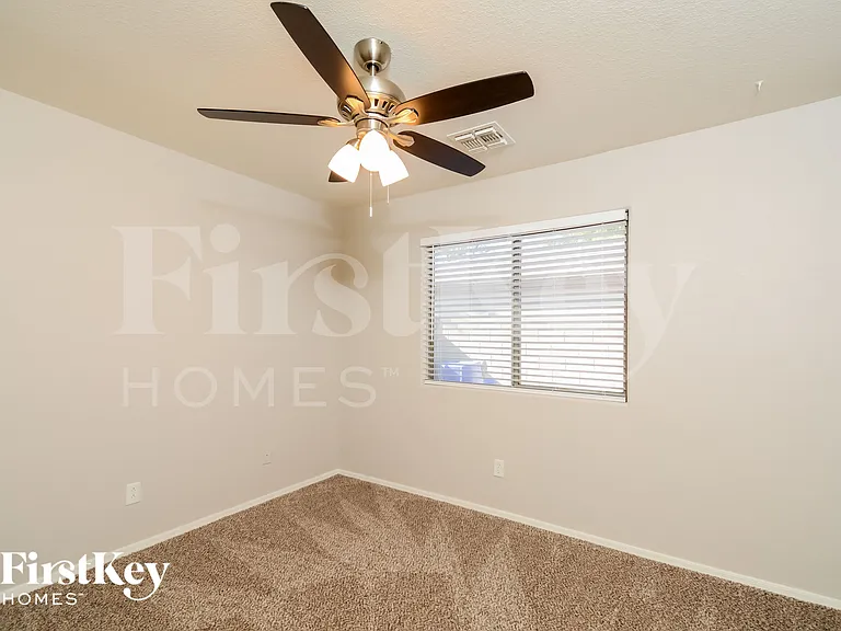 13414 W Port Royale Ln — Photo 12