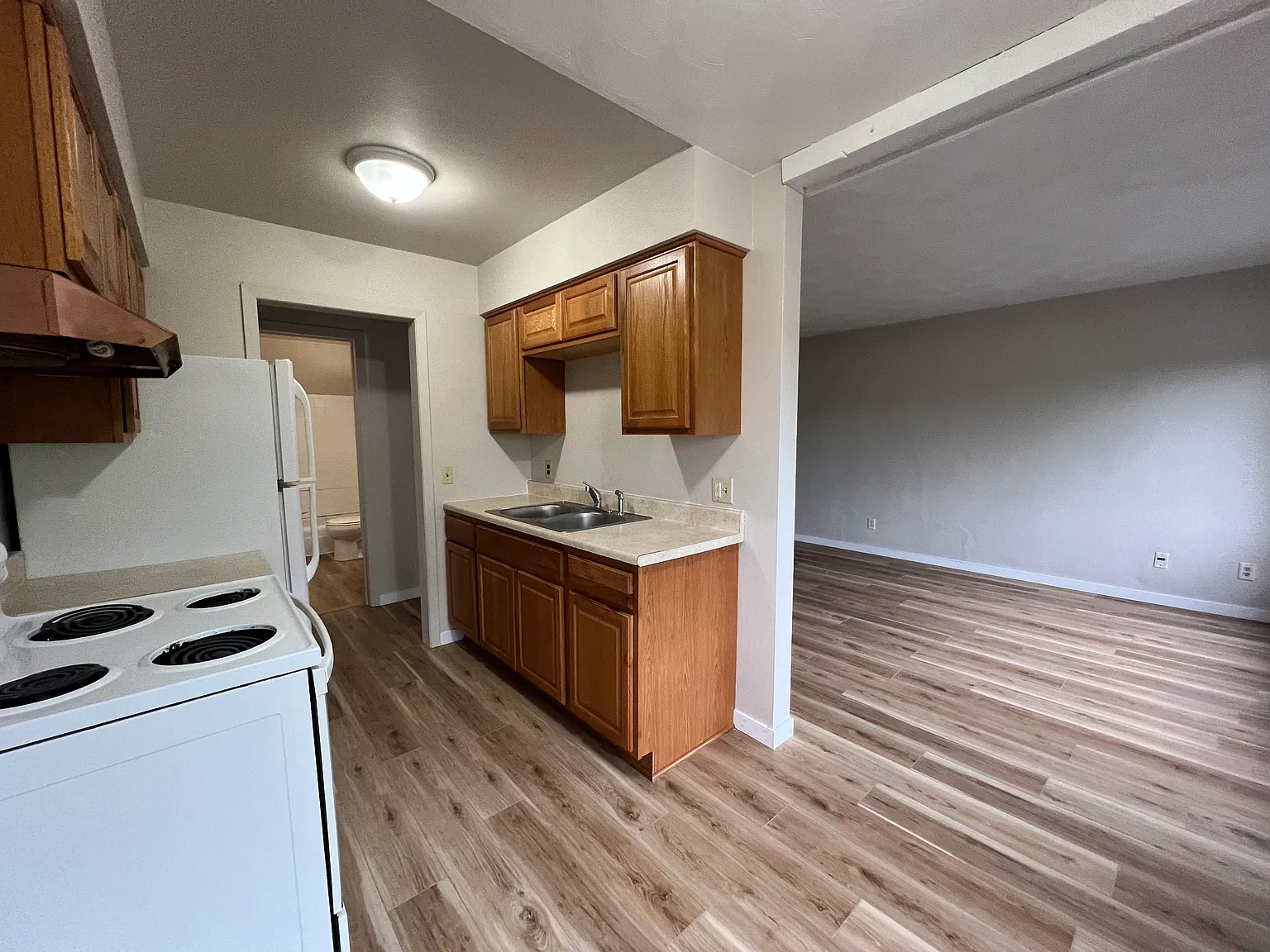 2 bed, 804 sqft, $1,150 — Photo 2