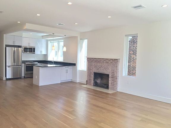 5th image of 6845 Clyde St #2B